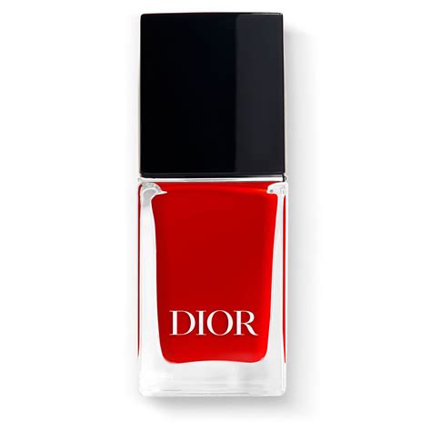 DIOR Vernis Nail Polish with Gel Effect and Couture Color 